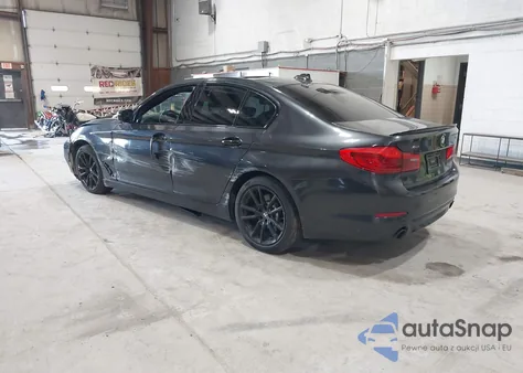 2018 BMW 530I xDrive z USA, uszkodzony, nr VIN WBAJA7C50JWA72185